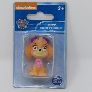 Nickelodeon Paw Patrol Mini Figure Skye NEW Sealed 2016 Spin Master